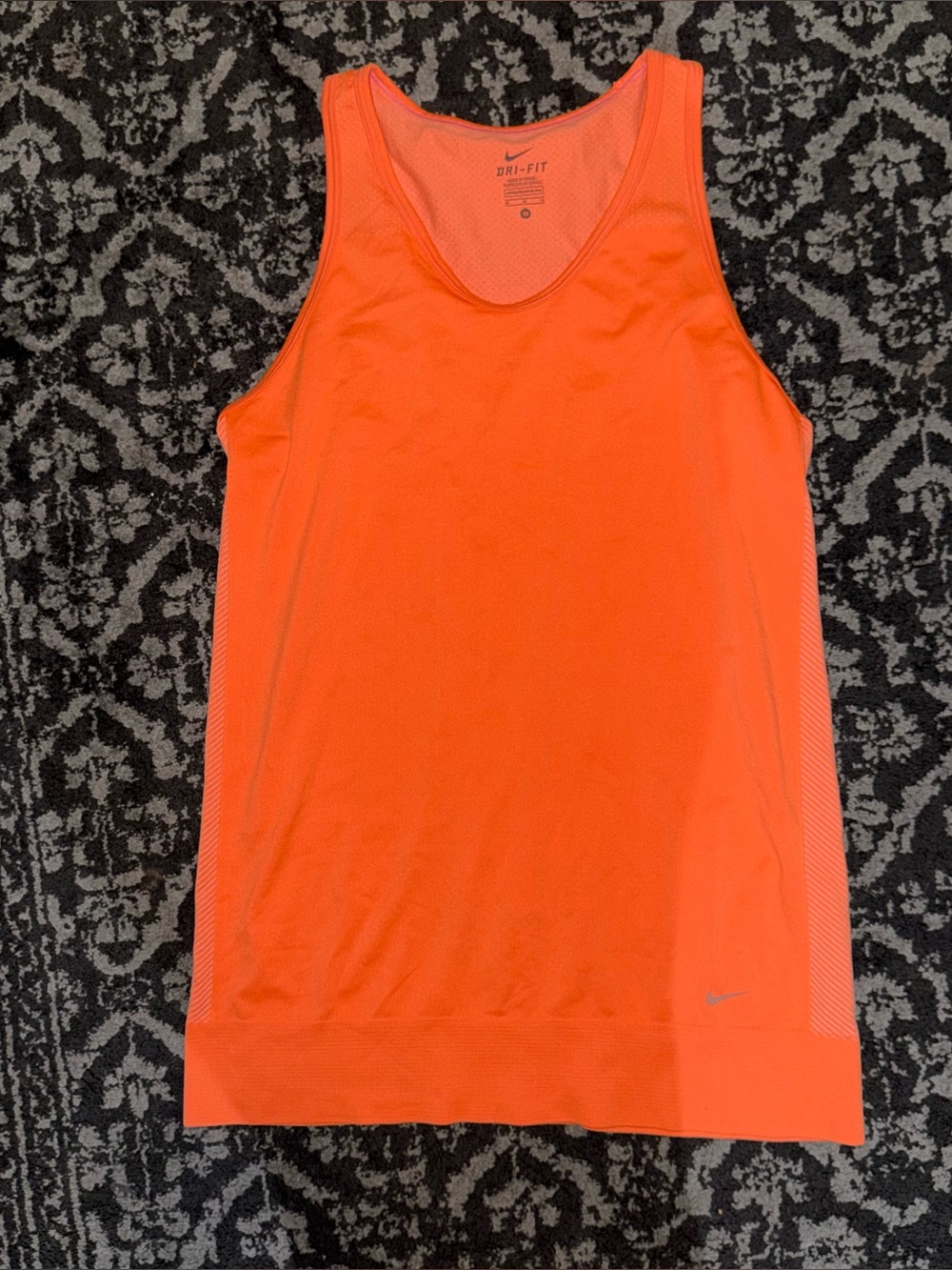 Women’s small Nike Shirt